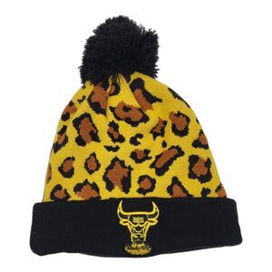 New Era Chicago Bulls Cheetah Print Beanie Hardwood Classics Pom Hat NBA